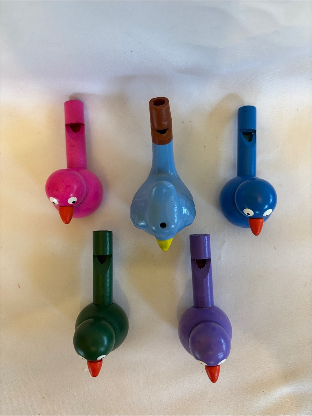 SET OF 4 COLORFUL WOODEN WHISTLES BLUE,GREEN ,PURPLE ,PINK &1 BLUE CLAY WHISTLE - Picture 5 of 8